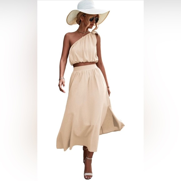 Boutique XL Women’s 2 Piece Outfit Top & Skirt Tie One Shoulder Cropped Beige - Picture 5 of 12